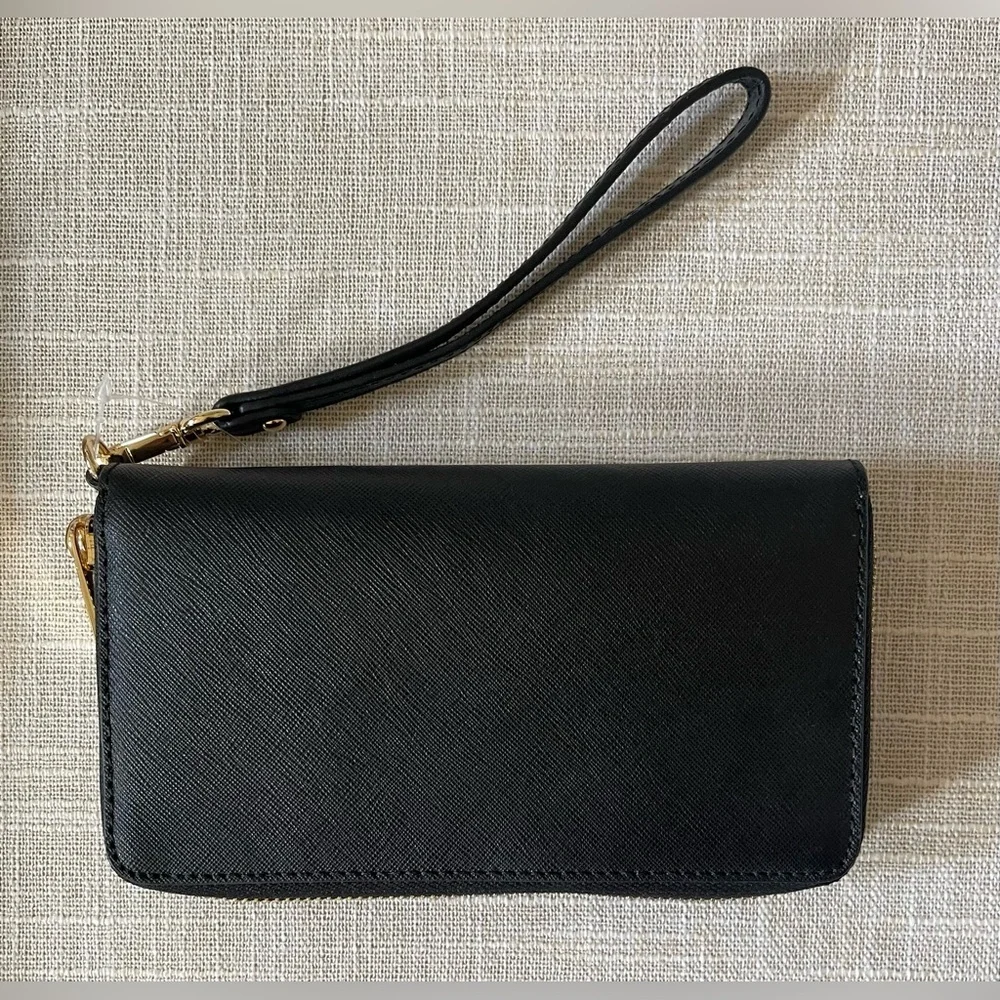 Michael Kors *NWT Jet Set Travel Smartphone Black Wallet Wristlet Gold Hardware - Picture 3 of 6